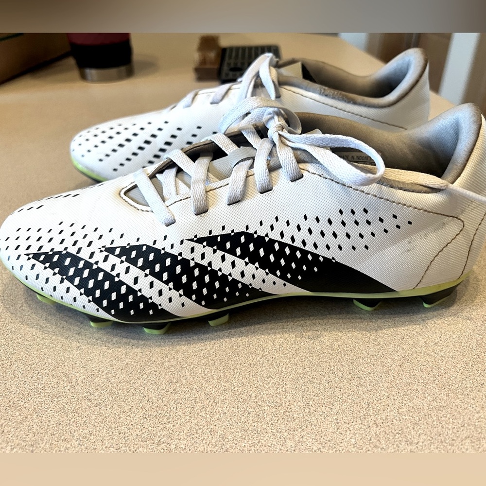 Adidas Predator Soccer Shoes ⚽️